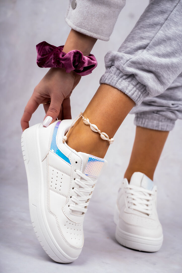 Białe buty sportowe damskie z holograficznymi wstawkami